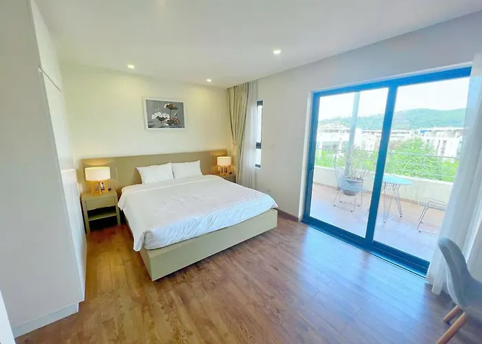 New Life Bai Chay Condotel - From 1 To 5 Bedrooms *
