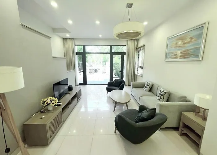 New Life Bai Chay Condotel - From 1 To 5 Bedrooms Appartement *