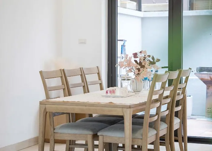 New Life Bai Chay Condotel - From 1 To 5 Bedrooms *