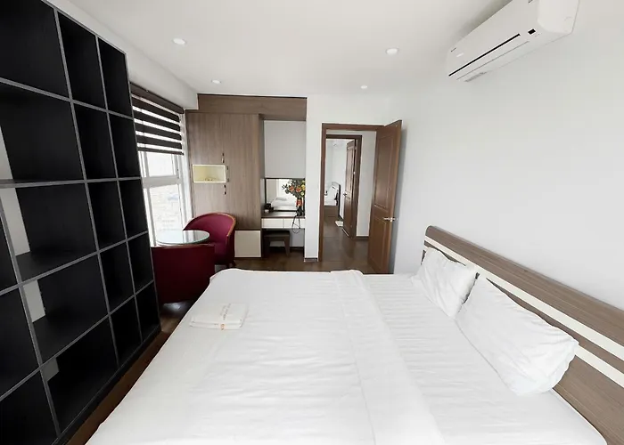 New Life Bai Chay Condotel - From 1 To 5 Bedrooms