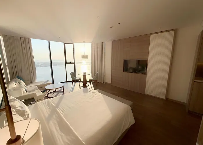New Life Bai Chay Condotel - From 1 To 5 Bedrooms Appartement *