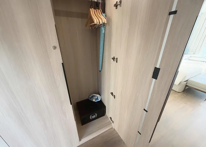 New Life Bai Chay Condotel - From 1 To 5 Bedrooms Hạ Long